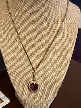 Faux amethyst heart and gold tone rope 18” necklace